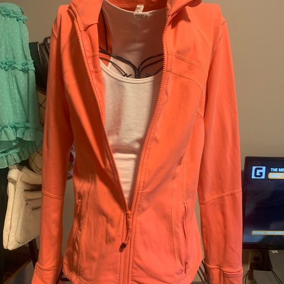 Peach zip up lulu worn 3 times - Picture 3 of 3